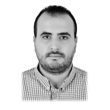Portrait of Amr Makhlouf, Management & Operations